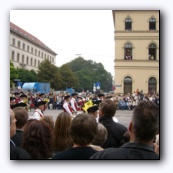 Народный парад по случаю Oktoberfest