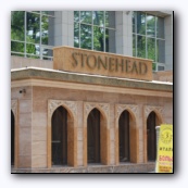 Pothead знаю, а stone head наверное что-то похожее?